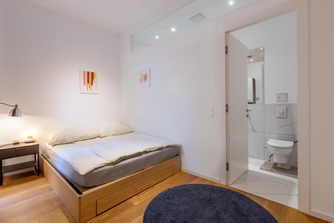 Cozy Apartment, 2 Private Terraces, 8 Min To City Center Wenen Buitenkant foto